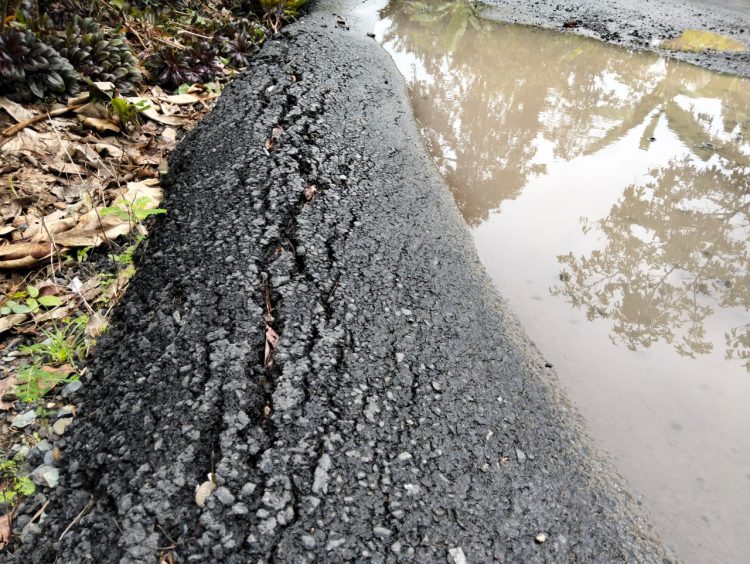 Waw !!! Proyek Jalan Aspal Ulak Kerbau lama Menuju Sungai Rotan Jadi sorotan