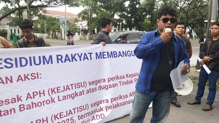 PERMADA Gelar Aksi Unjuk Rasa di Kejati Sumut: Desak Periksa Kades Timbang Jaya, Bahorok-Langkat